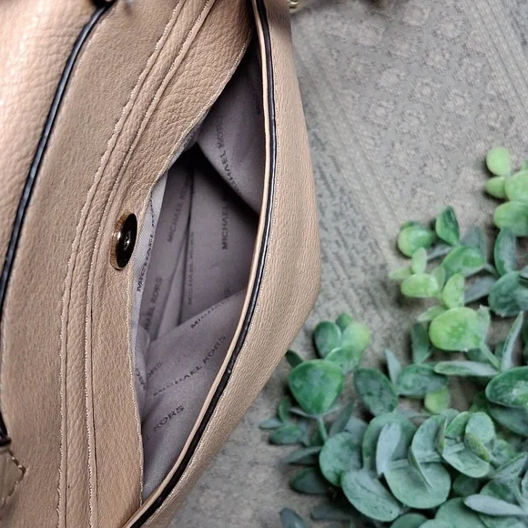 Michael Kors Evie Flower Garden Small Backpack Floral Embellisments - Picture 15 of 16